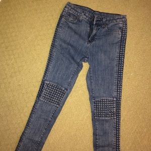 Textured skinny jeans